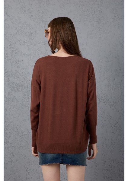 Kadın Kahve Omuzları Taş Detaylı Geniş Manşetli Bisiklet Yaka Triko Bluz