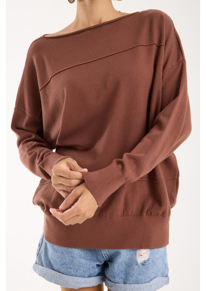 Kadın Kahve Kayık Yaka Triko Bluz