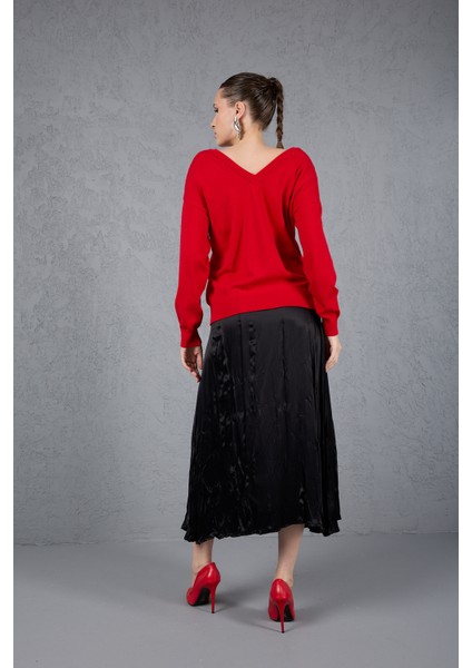 Kadın Kırmızı Önü Taş Detaylı V Yaka Triko Bluz