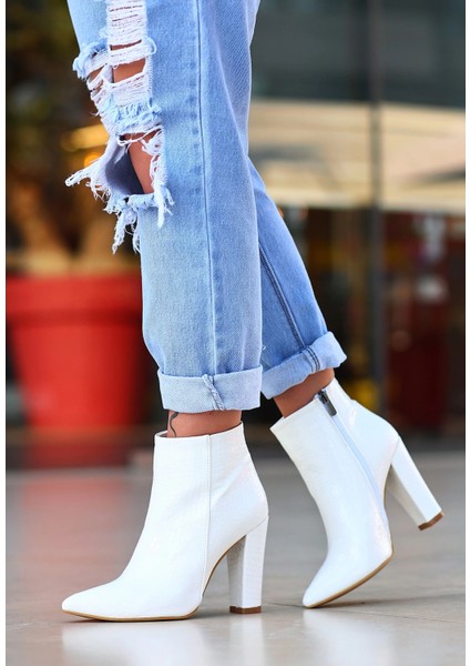 Mtxdpn Loora Beyaz Rugan Desenli Topuklu Bot (Numara: 39) fiyatları