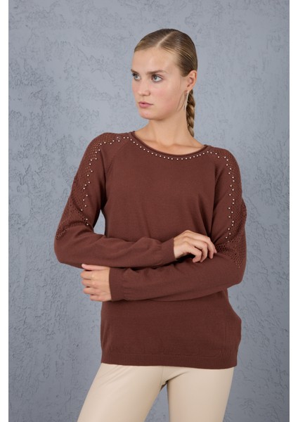 Kadın Kahve Ajurlu Inci Detaylı Reglan Kollu Yuvarlak Yaka Triko Bluz fiyatları