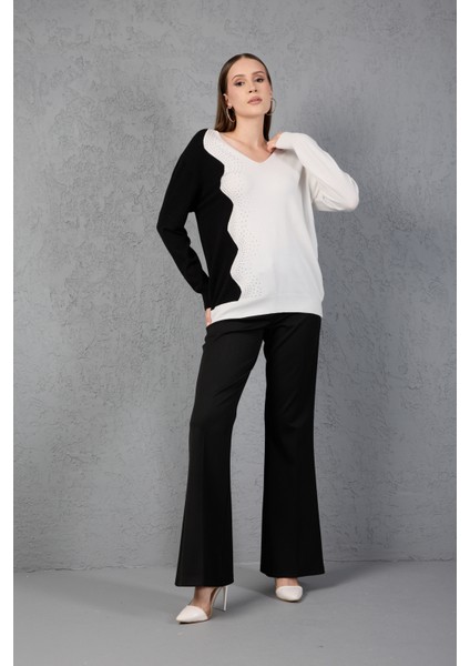 Beyaz-Siyah Iki Renkli Taş Detaylı V Yaka Triko Bluz