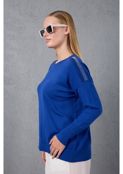 Kadın Saks Mavisi Omuzları Taş Detaylı Geniş Manşetli Bisiklet Yaka Triko Bluz fiyatları