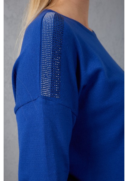 Kadın Saks Mavisi Omuzları Taş Detaylı Geniş Manşetli Bisiklet Yaka Triko Bluz fırsatları