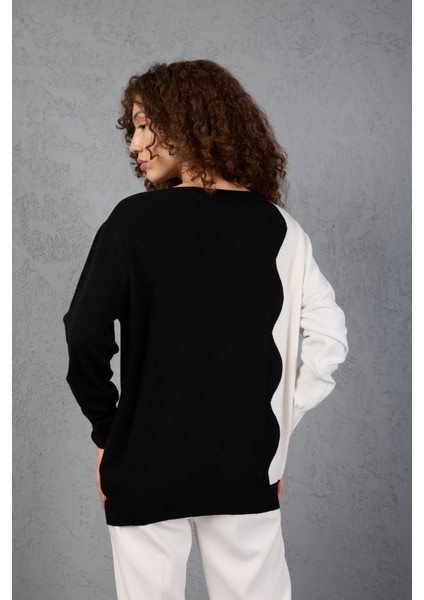 Siyah-Beyaz Iki Renkli Taş Detaylı V Yaka Triko Bluz fırsatları