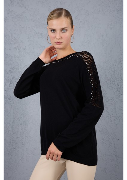Kadın Siyah Ajurlu Inci Detaylı Reglan Kollu Yuvarlak Yaka Triko Bluz fiyatları
