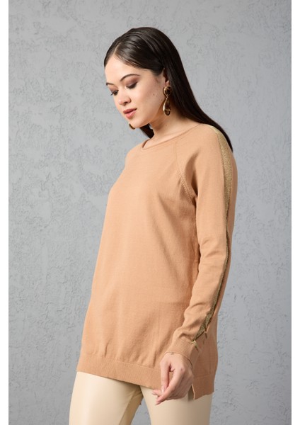 Kadın Bej Reglan Kol Simli Detaylı Yuvarlak Yaka Triko Bluz fırsatları