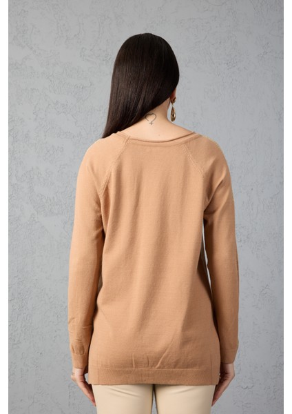 Kadın Bej Reglan Kol Simli Detaylı Yuvarlak Yaka Triko Bluz indirimleri