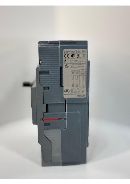 Ezc 4p 100A Kompakt Şalter fırsatları