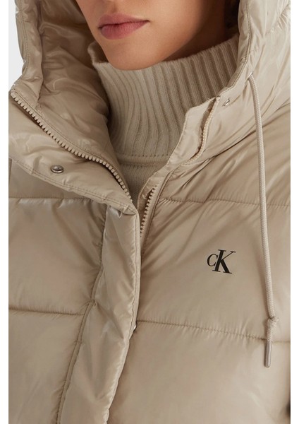 Kapitoneli Loose Fit Kapüşonlu Parlak Şişme Mont LV047D505GNSU Bayan Mont LV047D505G Nsu fırsatları