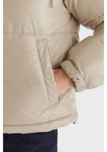 Kapitoneli Loose Fit Kapüşonlu Parlak Şişme Mont LV047D505GNSU Bayan Mont LV047D505G Nsu indirimleri