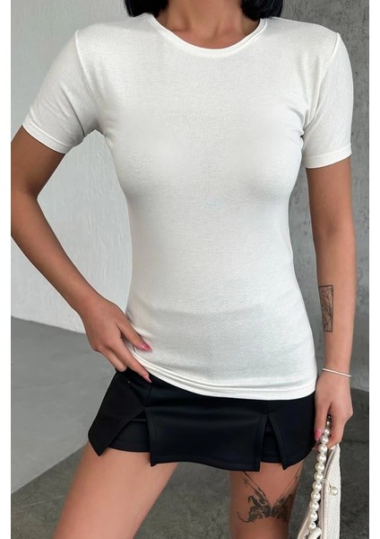 Rahat ve Şık Kısa Kollu Bisiklet Yaka Likralı Viskon Penye Body Ekru modelleri
