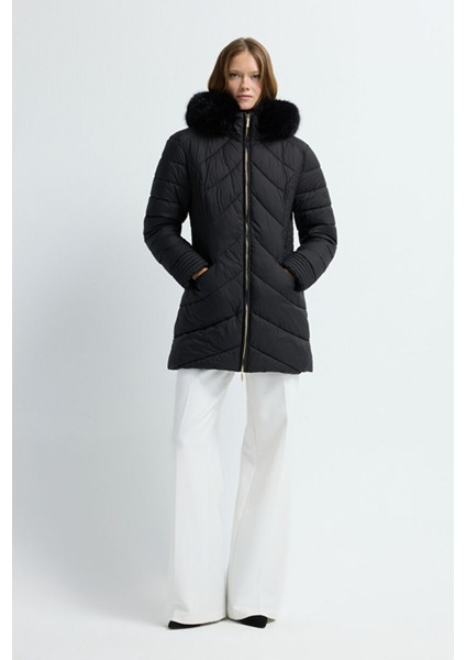 Kürk Detaylı Uzun Şişme Mont Siyah 15245279000 modelleri