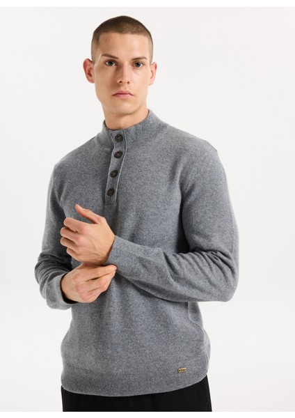 Dik Yaka Relaxed Düz Örgü Desenli Gri Melanj Erkek Kazak J5WM-KZK7855