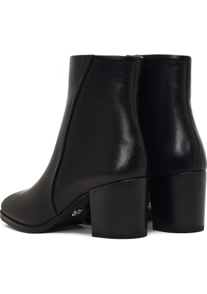 Kadın Siyah Fermuarlı Kalın Topuklu Deri Bot 25WFD162918