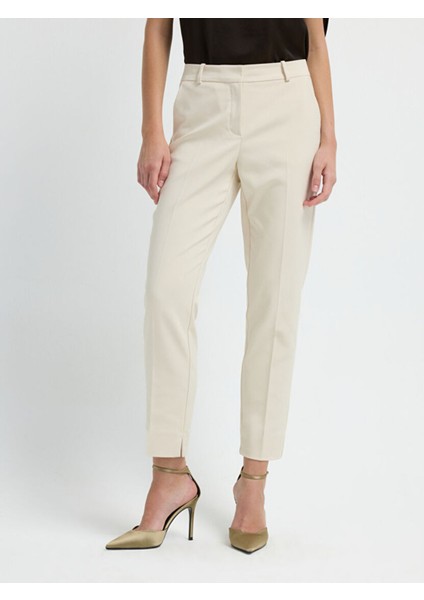 Paçası Yırtmaçlı Yandan Cepli Pantolon Vanilya 15326539168 fiyatları