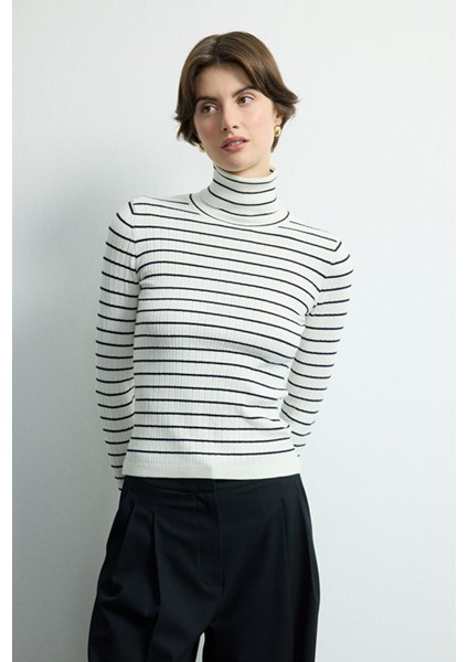 Moda Tutkusu Çizgili Balıkçı Yaka Kazak Kemik 139M2268000 fırsatları