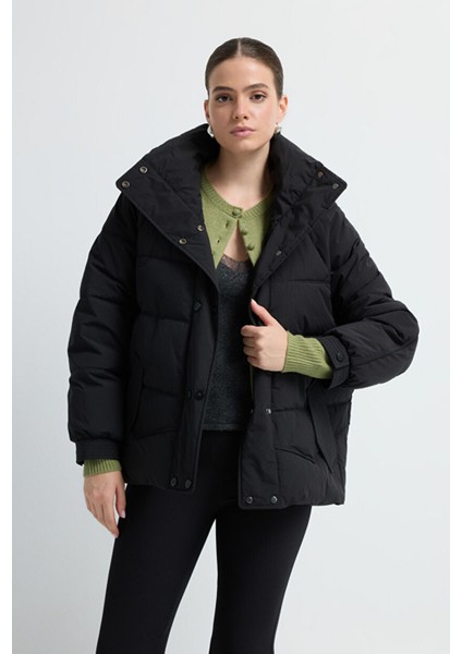 Cepli Kısa Şişme Mont Siyah 15245277000 fırsatları