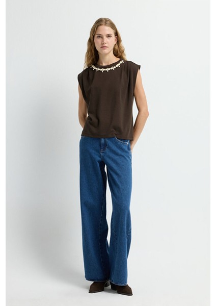 Inci Detaylı Tişört Kahve 17545201001 modelleri