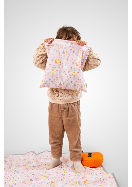 Unicorn Desenli Su Itici Islak & Kirli 3'lü Çanta Seti modelleri