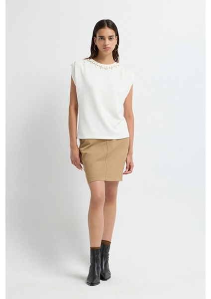 Inci Detaylı Tişört Kemik 17545201001 modelleri