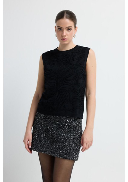 Kabartma Desenli Triko Süveter Siyah 16745372000