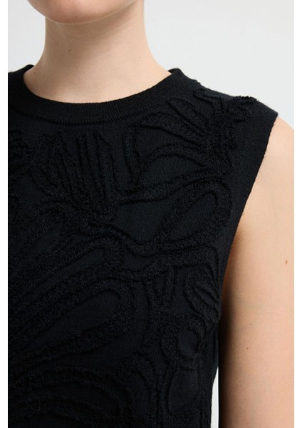 Kabartma Desenli Triko Süveter Siyah 16745372000 fiyatları