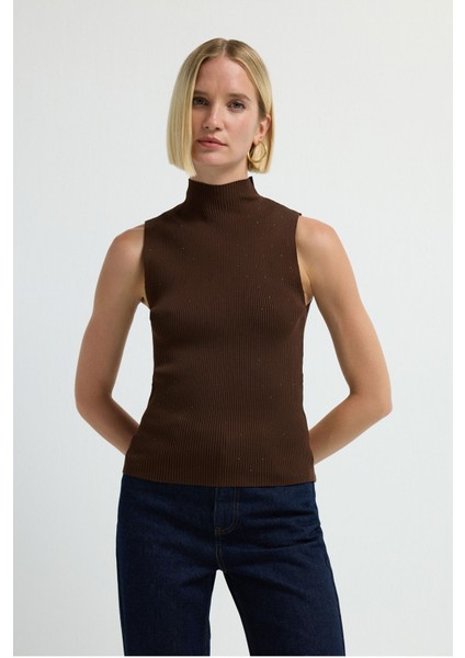 Taşlı Boğazlı Kolsuz Triko Bluz Kahve 11544473001 fırsatları