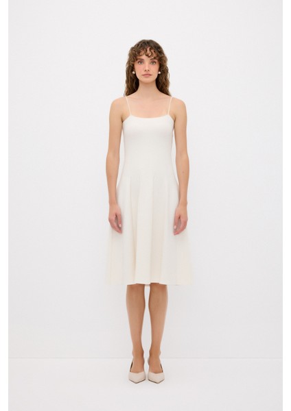 Askılı Triko Elbise Kemik 12444368000 modelleri