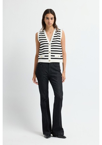 Düğmeli Triko Yelek Kemik 17945623000 modelleri