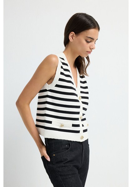 Düğmeli Triko Yelek Kemik 17945623000 fırsatları