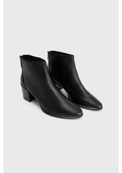 Yuvarlak Burunlu Topuklu Bot Siyah 11645857000 fiyatları