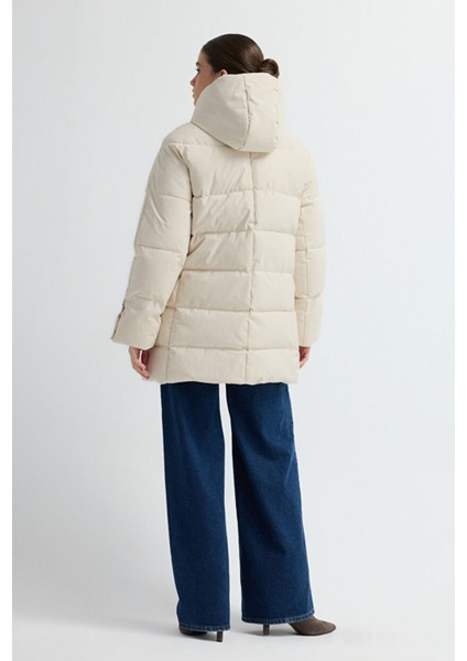 Kapüşonlu Şişme Mont Vanilya 15245280000