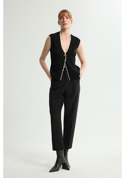 Kolsuz Triko Yelek Siyah 179L9627000 modelleri