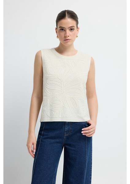 Kabartma Desenli Triko Süveter Kemik 16745372000