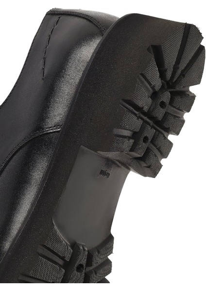 Erkek Siyah Bağcıklı Kalın Tabanlı Deri Casual Ayakkabı 25WFD740518