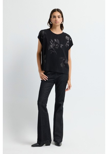 Pul Nakışlı Tişört Siyah 17545830000 modelleri