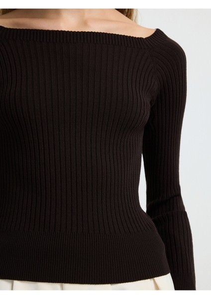 Yakası Açık Triko Kazak Kahve 13942993002 fiyatları