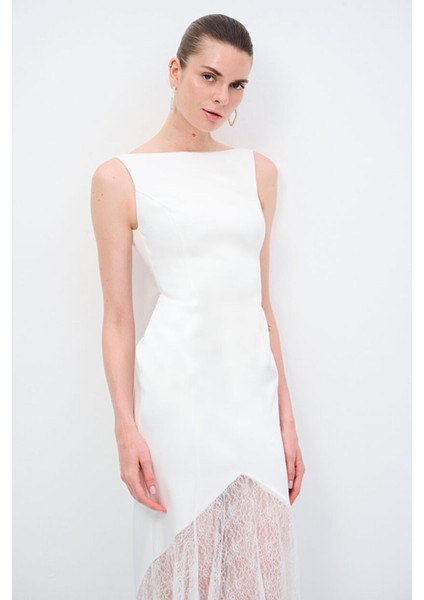 Mert Aslan Dantel Detaylı Uzun Elbise Kemik 12445476000 fiyatları