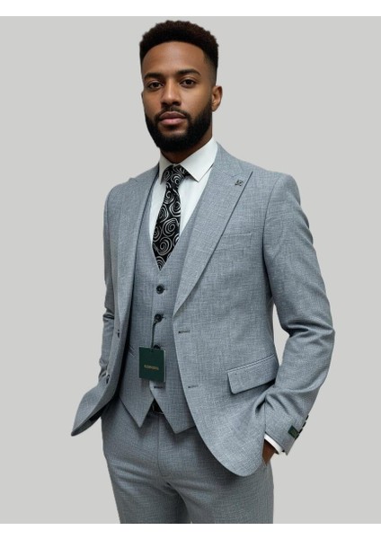 Gri Keten Dokulu Yelekli Takım Elbise – Modern Fit