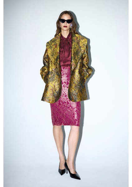 Mert Aslan Jakar Trençkot Gold 17845992000 modelleri