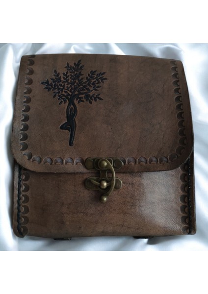 El Yapımı Hakiki Deri Vintage Sırt Çantası - Full-Grain Gerçek Deri Unisex Sırt Çantası - Ayarlanabilir Askılı ve Tokalı Şık Tasarım