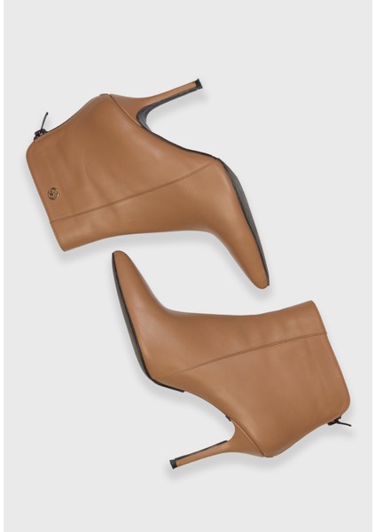 Deri Logo Detaylı Bot Nude 11644359000 modelleri