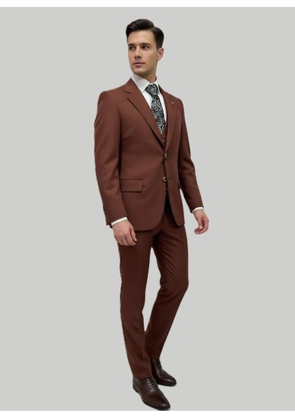 Kiremit Rengi Yelekli Takım Elbise – Modern Fit