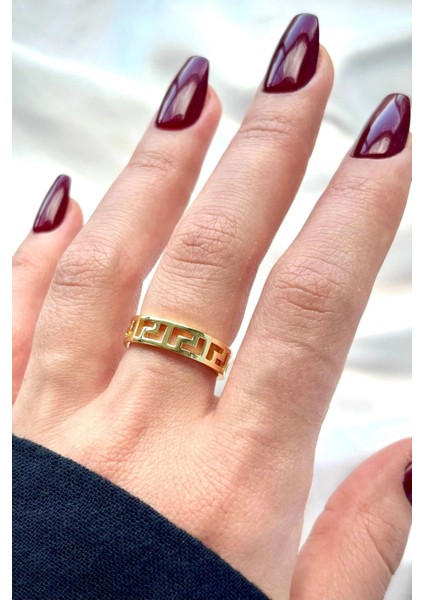 Premium Seri Font Tasarım Cilalı Ayarlanabilir Kadın Yüzük Gold
