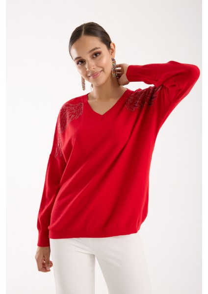 Kadın Kırmızı Omuzları Taş Detaylı V Yaka Triko Bluz fiyatları