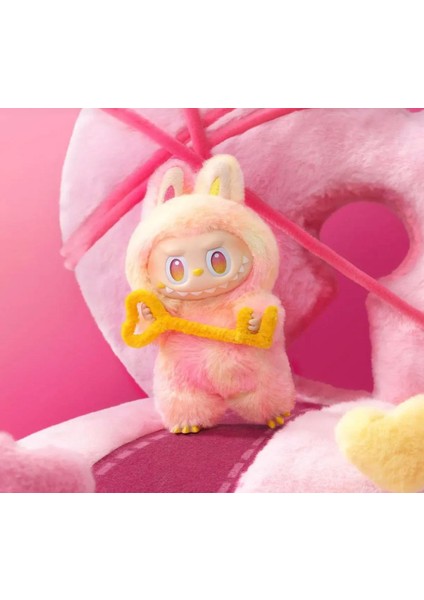 Sürpriz Paket Labubu fırsatları