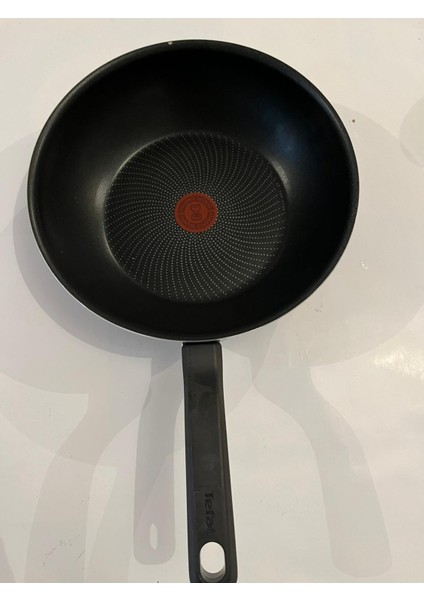Titanyum Indüksiyon Tabanlı 26 cm Wok Tava