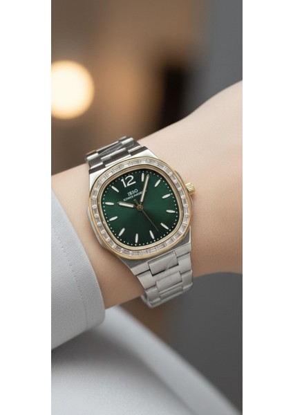 Şık Spor Kadın Kol Saati