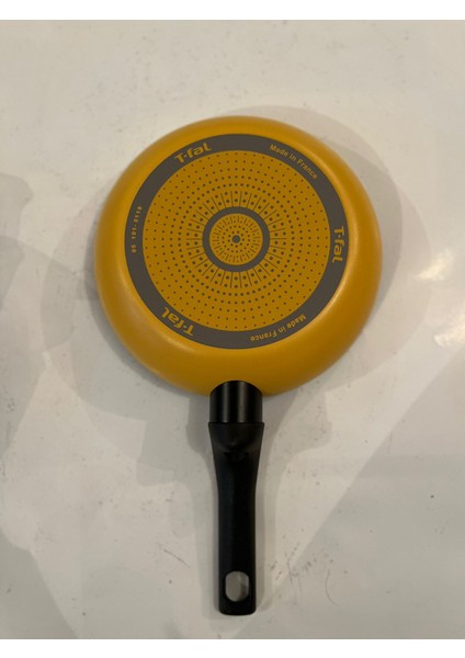 Titanyum Difüzyon Tabanlı 21 cm Tava